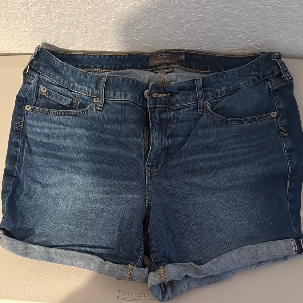 Torrid Women's Blue Denim Shorts